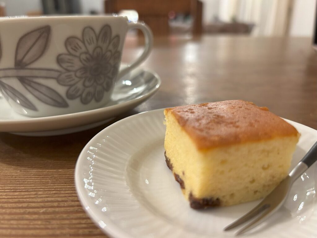 RAISIN BUTTER CAKE