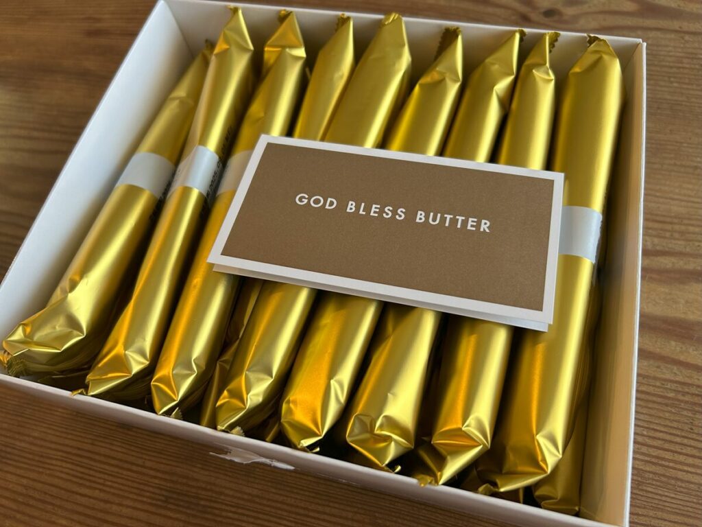 GOD BLESS BUTTER中身