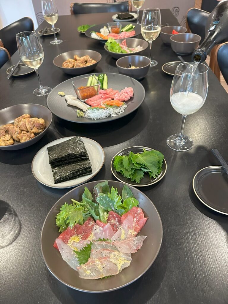 海鮮料理を楽しむ