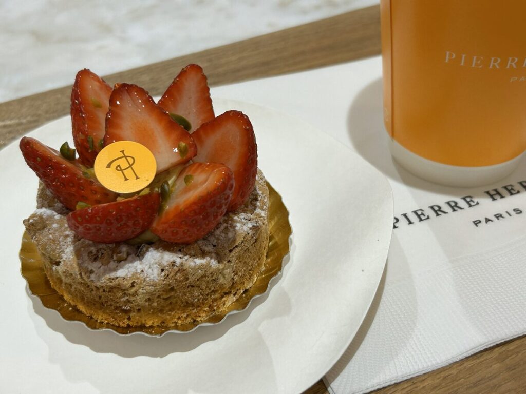 ピエールエルメ ケーキ