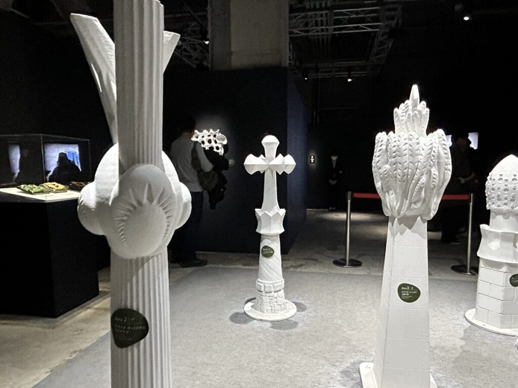 ガウディ建築の塔