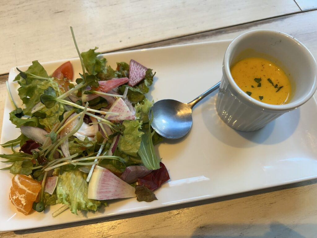 AMALFI CAFFÉ サラダとスープ