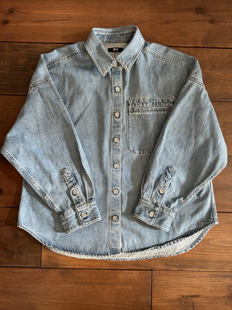 デニムシャツ