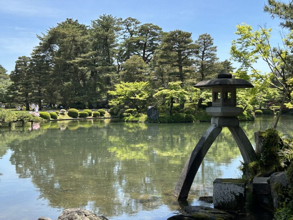 ことじ灯籠
