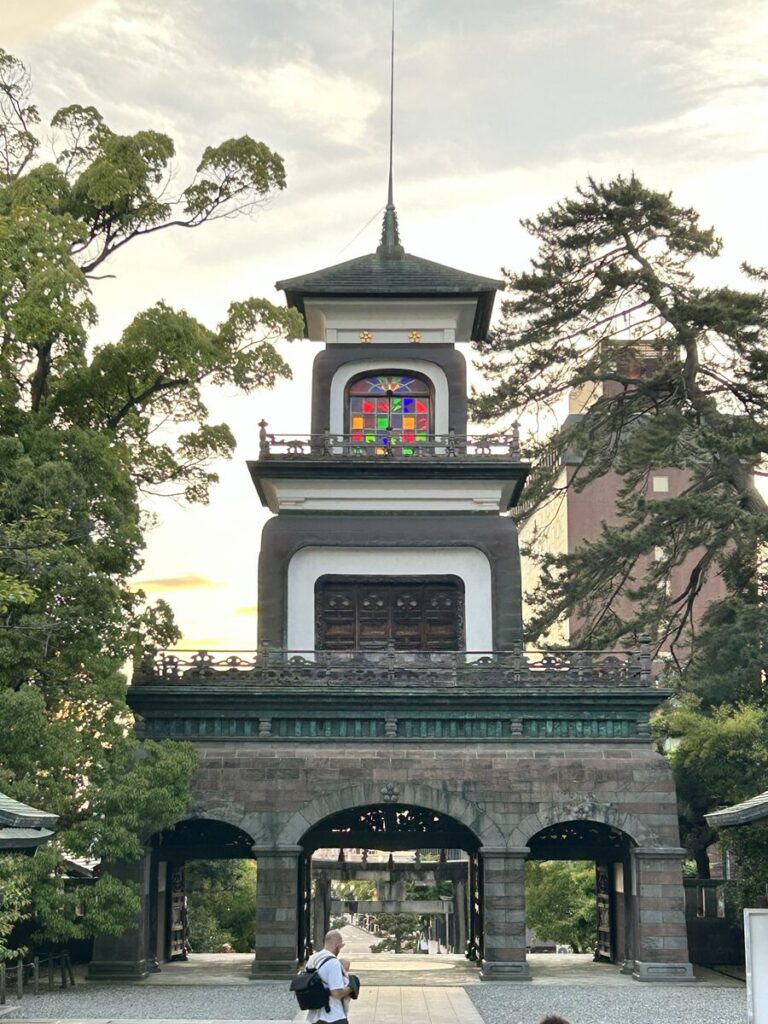 尾山神社 神門
