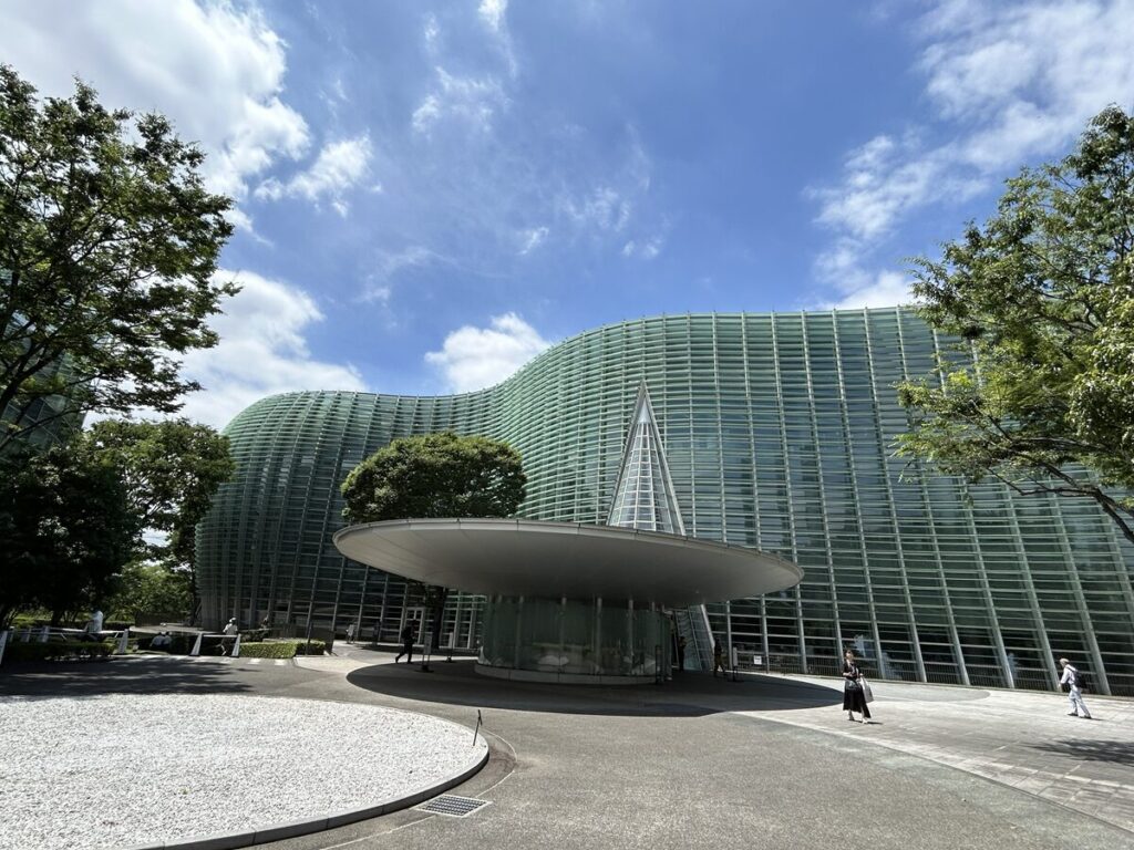 国立新美術館 外観