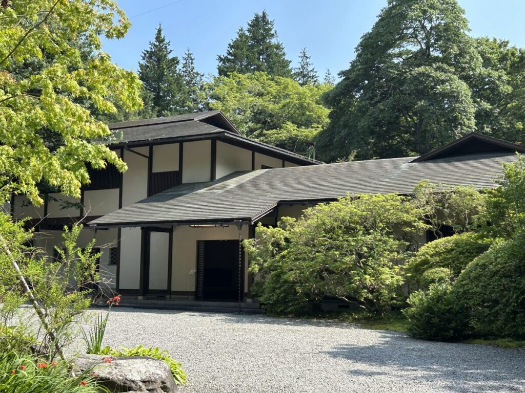 東山旧岸邸