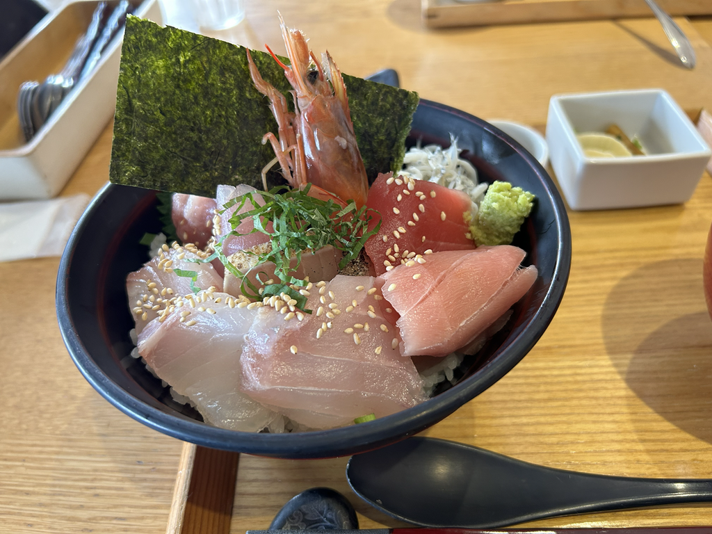 海鮮丼